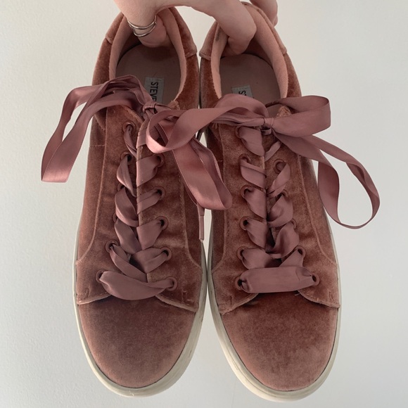 Steve Madden Velvet Sneakers - Picture 1 of 4